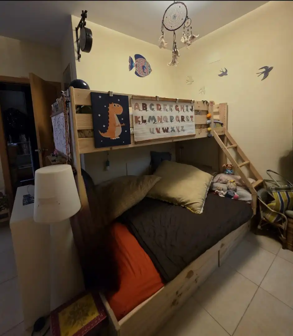 Schlafzimmer von Wohnung zum Verkauf in Badalona mit Klimaanlage, Heizung und Terrasse
