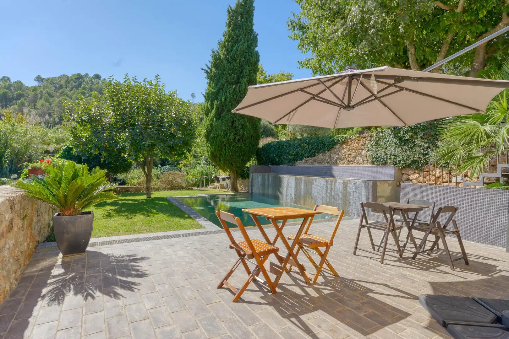 Jardín de Finca rústica en venta en Boadella i les Escaules con Calefacción, Jardín privado y Terraza
