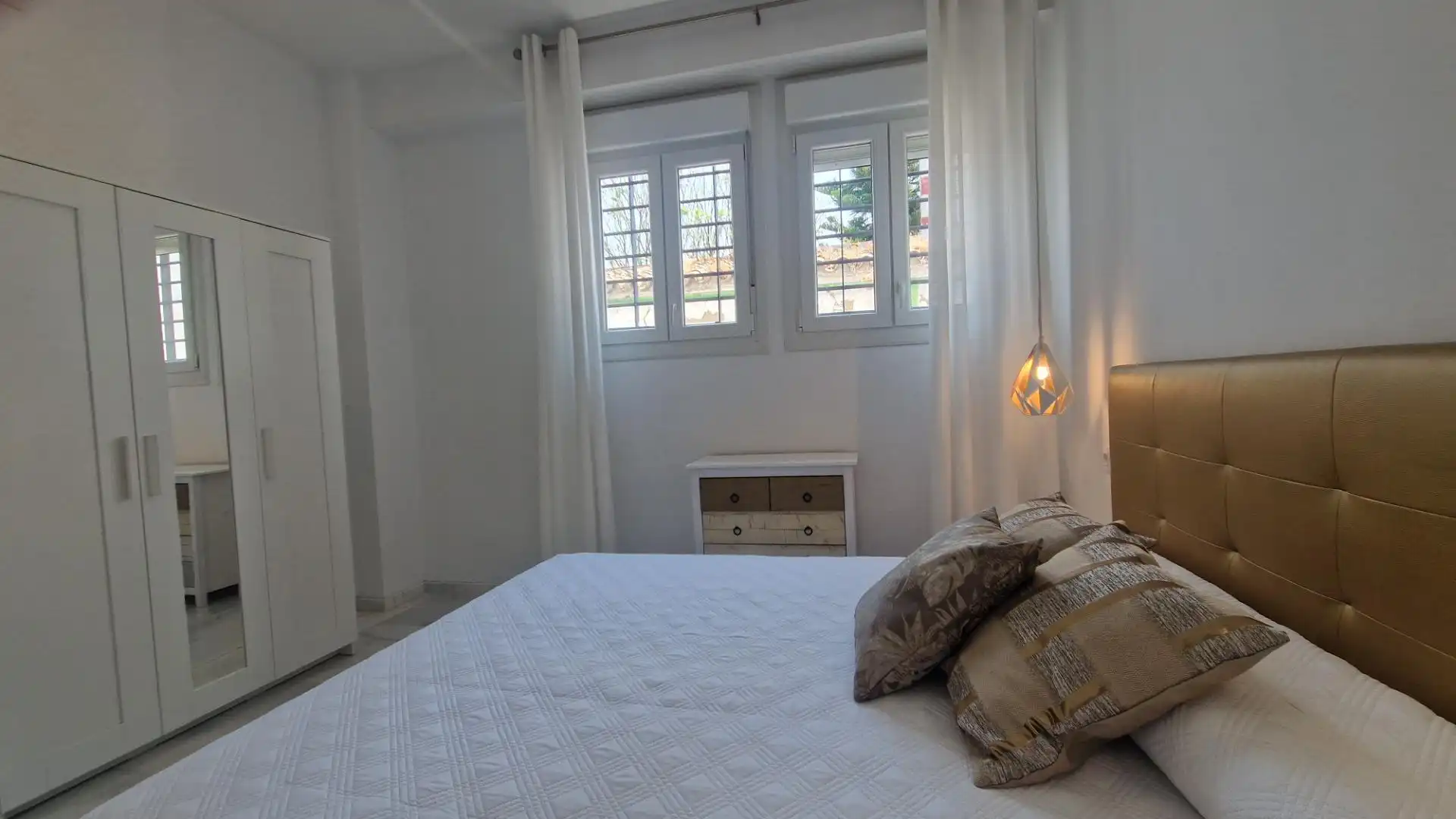 Schlafzimmer von Wohnung zur Miete in Jerez de la Frontera mit Klimaanlage und Möbliert