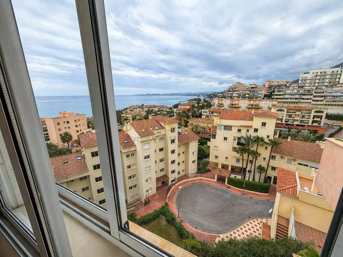 Pis amb piscina en venda a Ave Marina, imagen 19