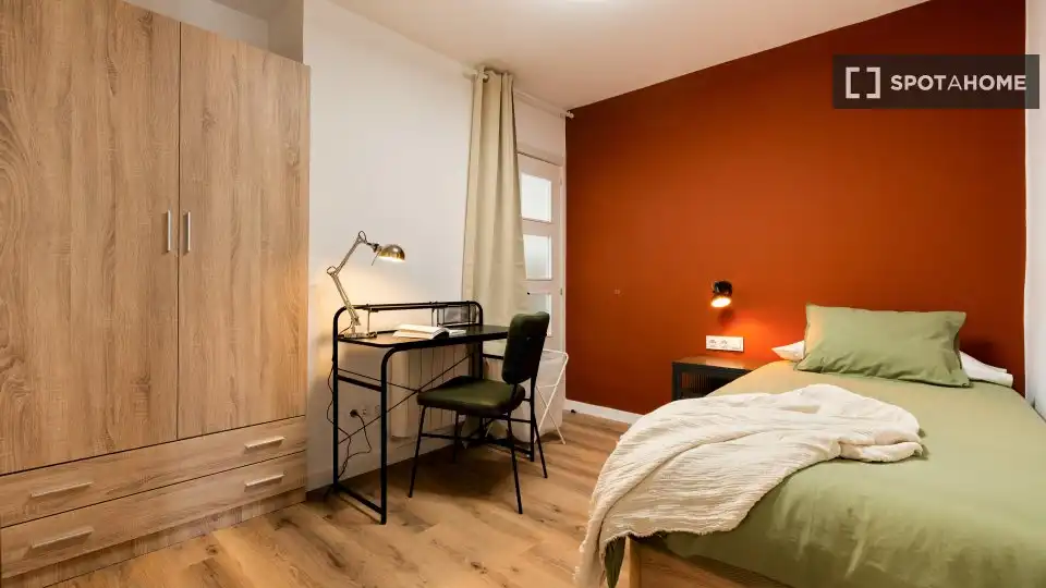 Habitación de Piso para compartir en Sabadell con Aire acondicionado, Calefacción y Amueblado
