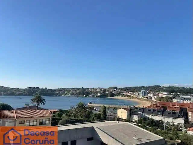 Vista exterior de Casa o xalet en venda en Madrid amb Jardí privat, Terrassa i Traster