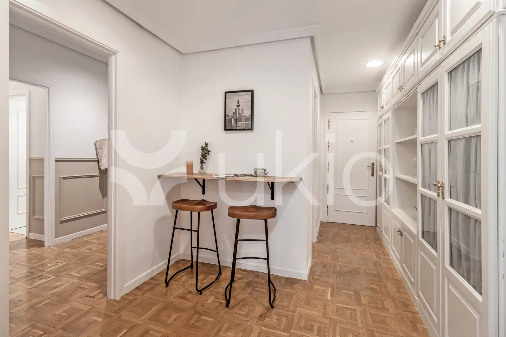 Cuina de Apartament de lloguer en Madrid amb Aire condicionat, Calefacció i Moblat