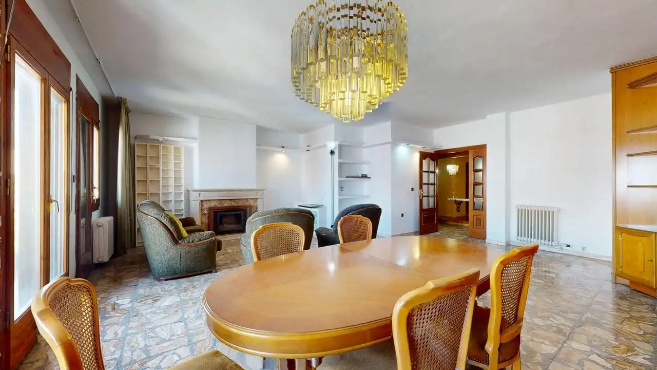 Appartamento con terrazza in vendita a Carrer de Latorre, imagen 14