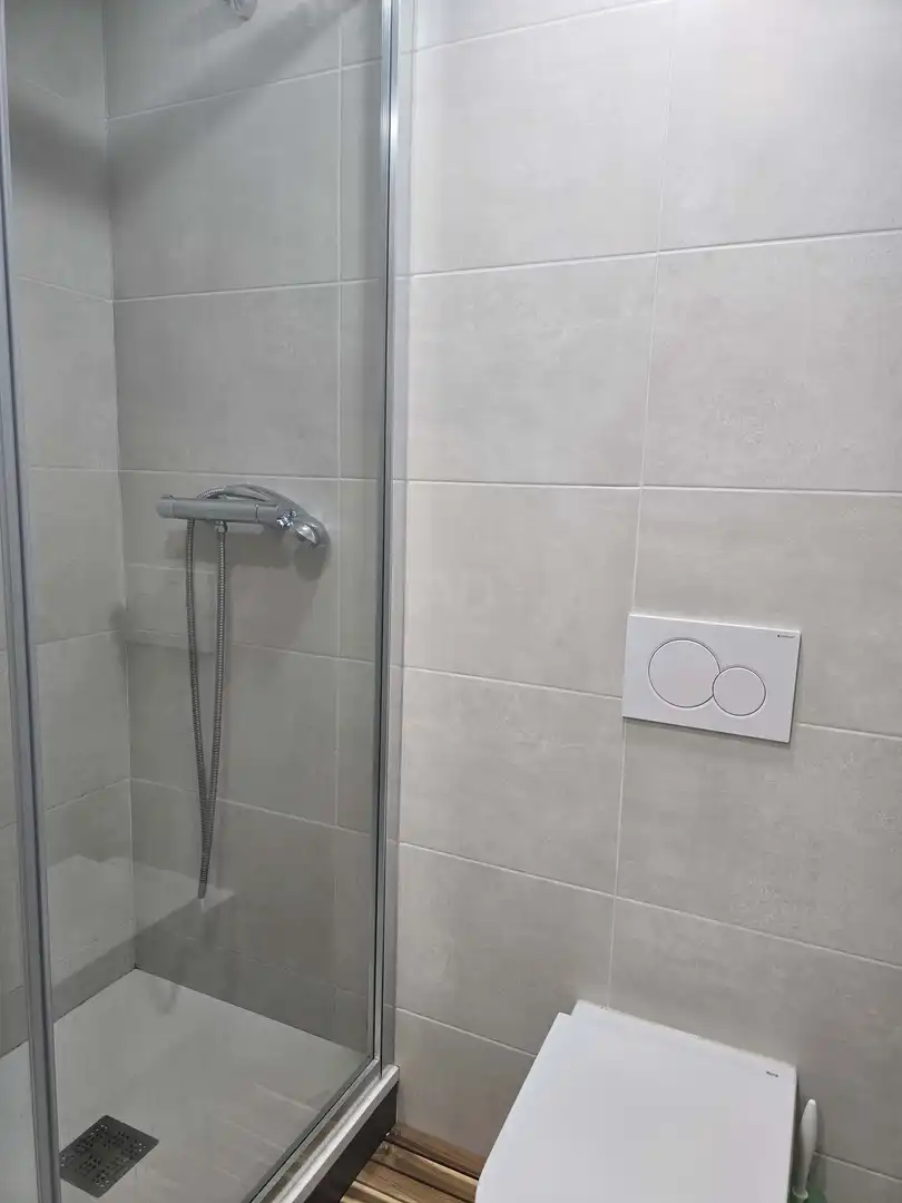 Bathroom of Flat for rent in Cerdanyola del Vallès