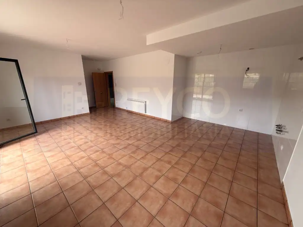 Local comercial en venda a Travesia Federico Mnez Arenzana, imagen 4