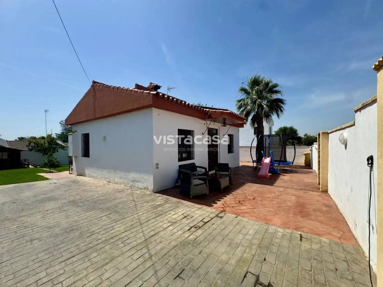 Vista exterior de Casa o chalet en venta en Mairena del Alcor con Aire acondicionado, Calefacción y Jardín privado