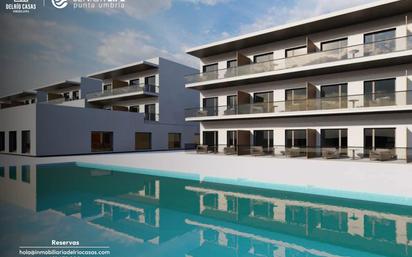 Piscina de Apartament en venda en Punta Umbría amb Aire condicionat, Terrassa i Piscina comunitària