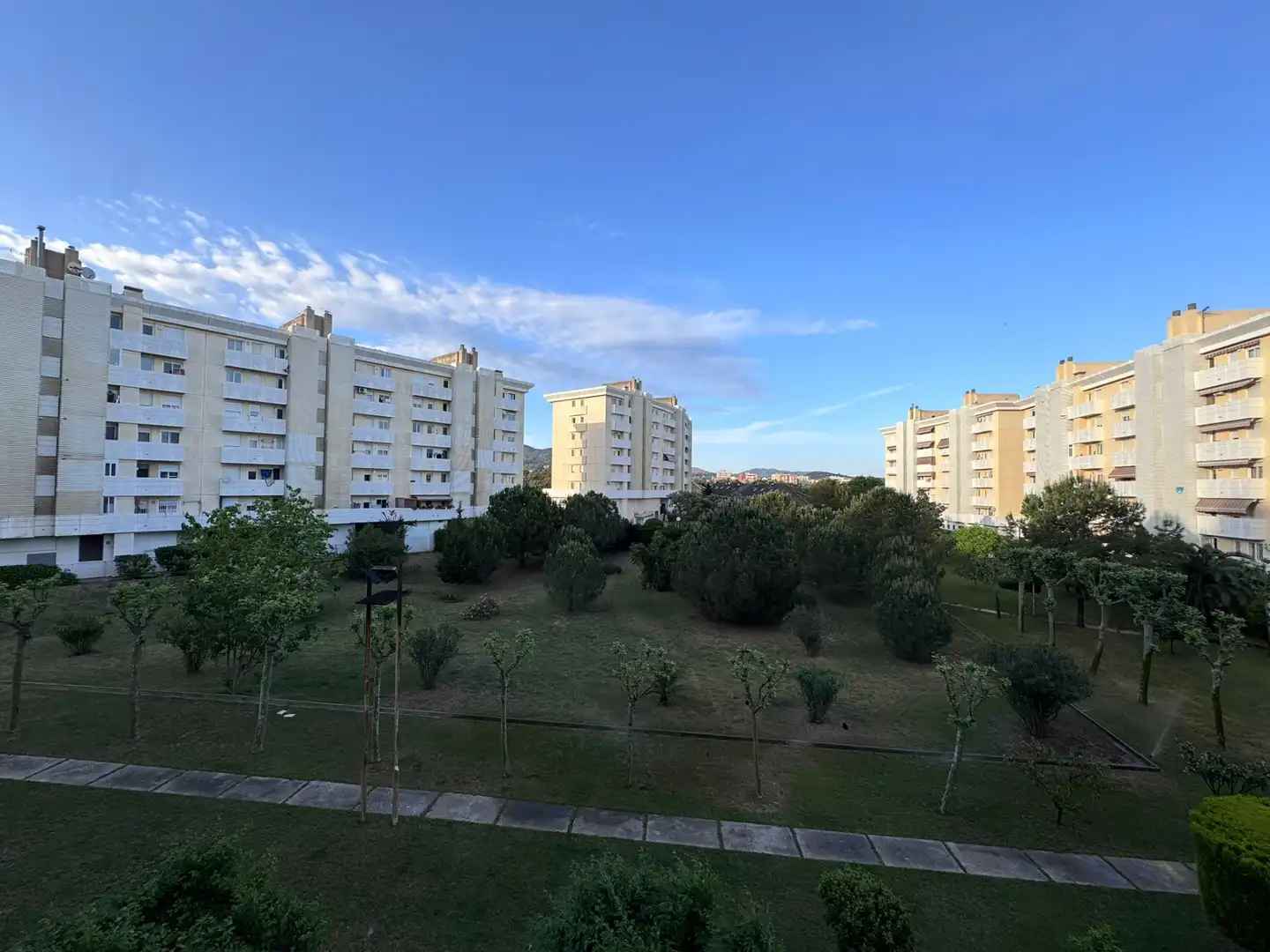 Vista exterior de Piso en venta en Badalona con Aire acondicionado, Parquet y Balcón