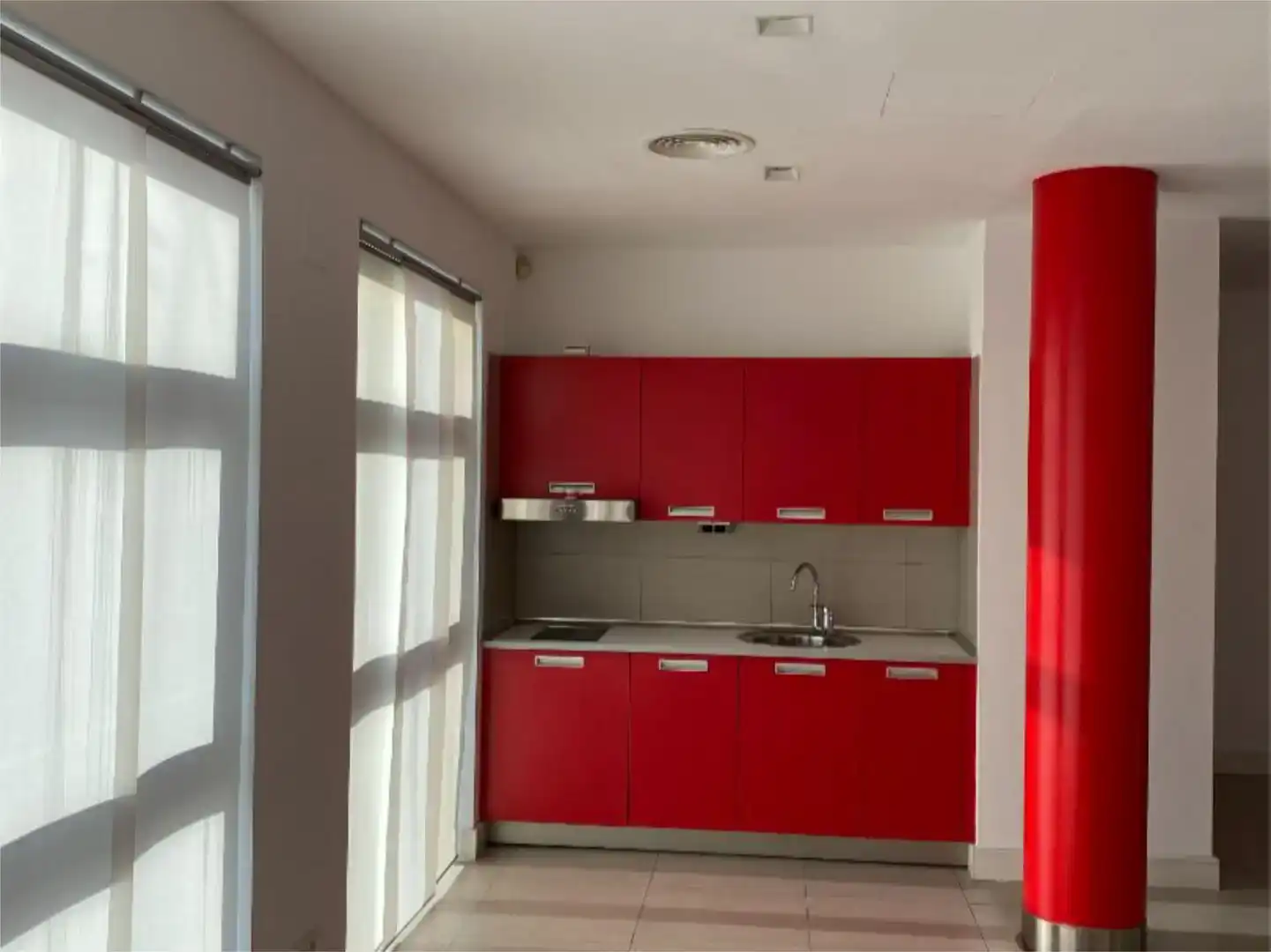 Cuina de Loft en venda en Madrid amb Aire condicionat, Jardí privat i Piscina