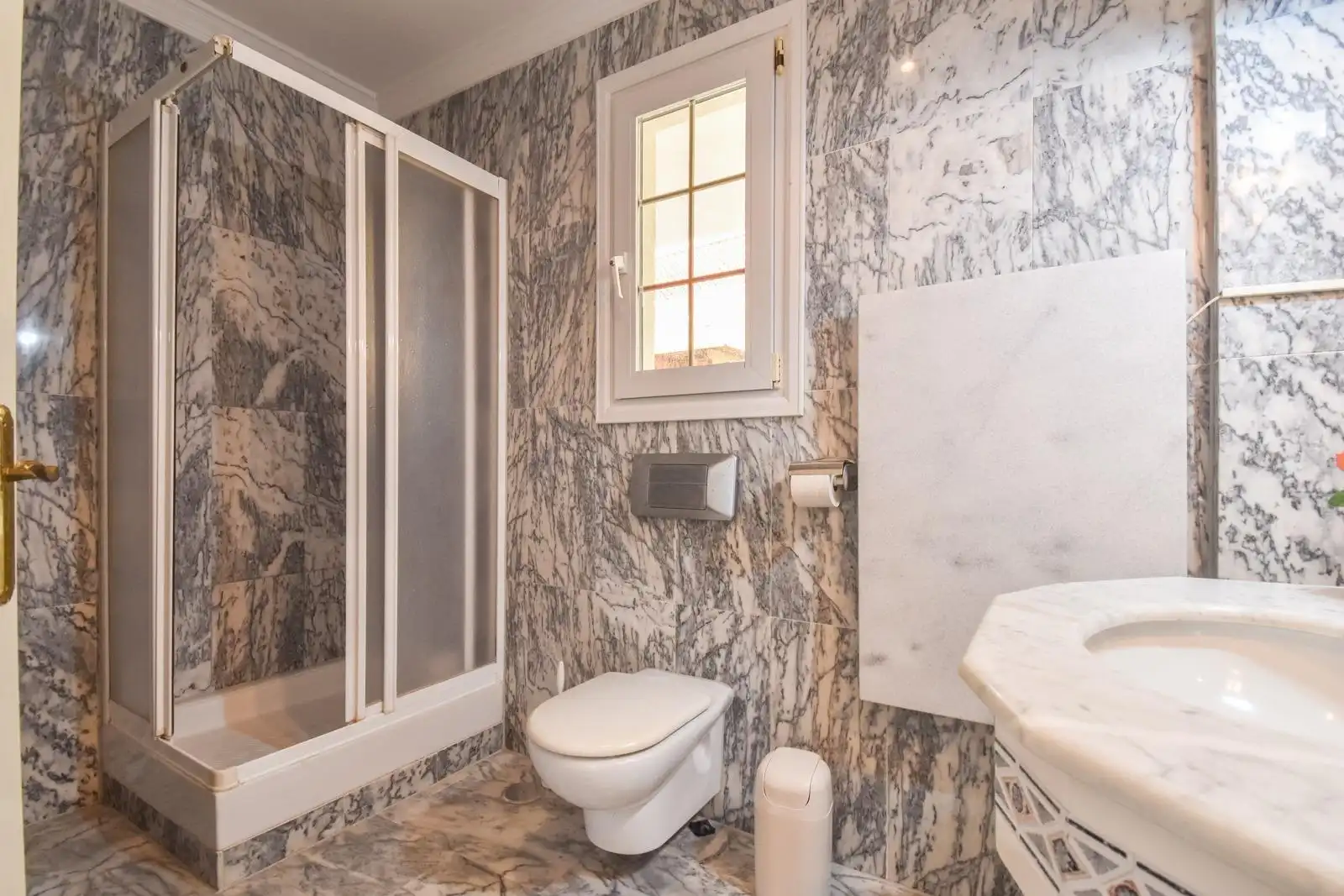 Baño de Casa o chalet de alquiler en Rincón de la Victoria con Aire acondicionado, Calefacción y Jardín privado
