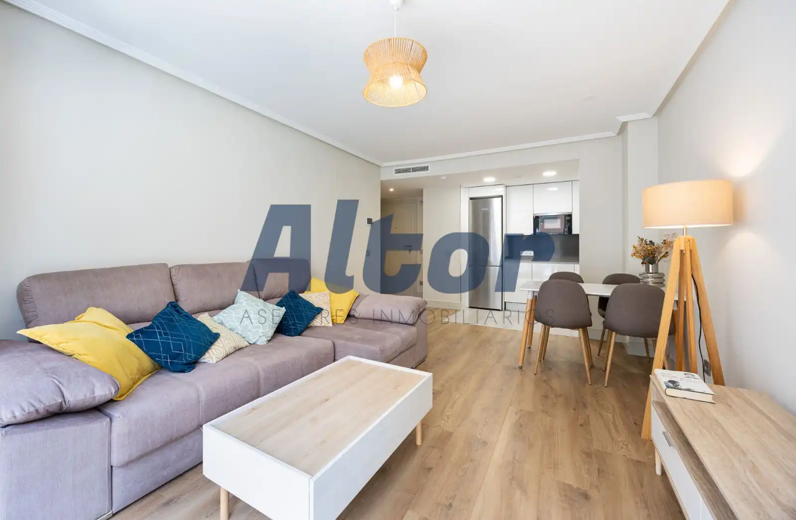 Wohnzimmer von Wohnung zum Verkauf in Madrid mit Klimaanlage, Abstellraum und Schwimmbad