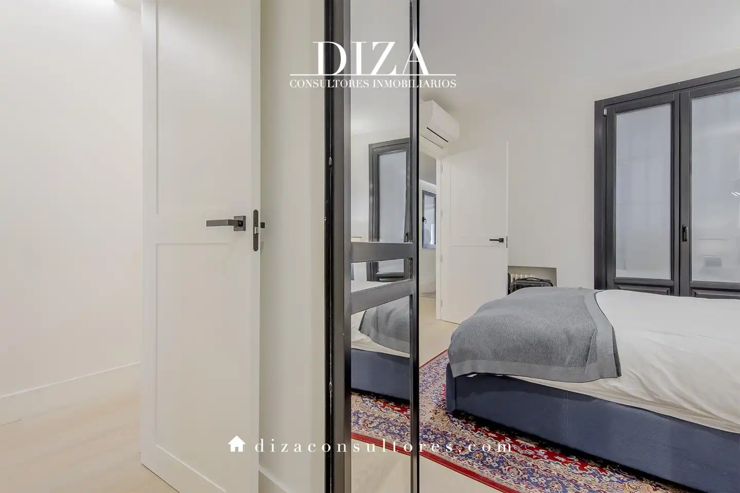 Bedroom of Apartments for sale in Madrid  with Air Conditioner and Heating