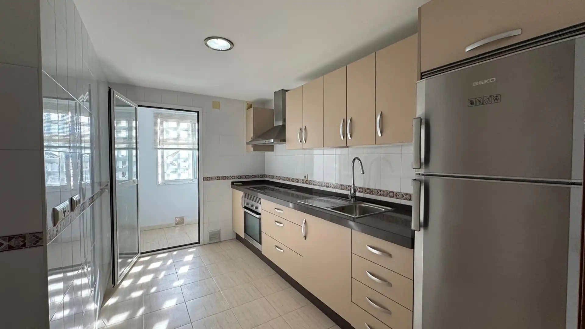 Cuina de Pis en venda en Jerez de la Frontera amb Aire condicionat, Terrassa i Balcó