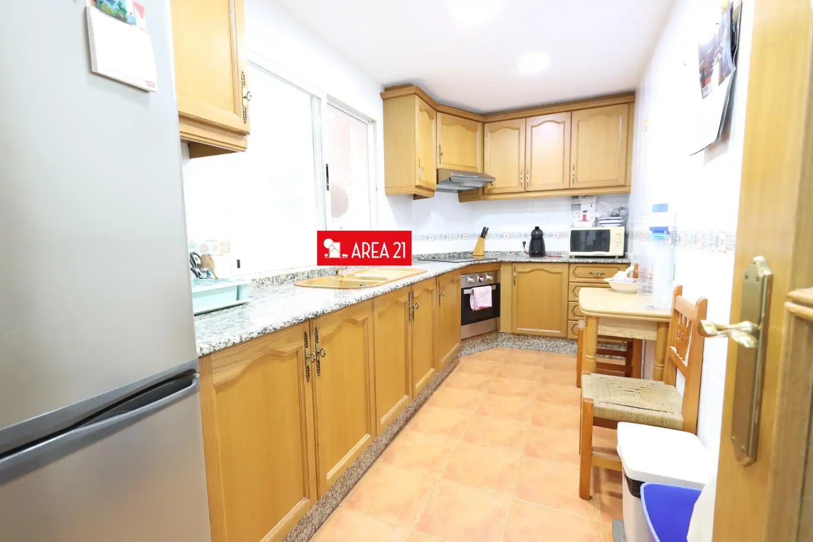 Cocina de Piso en venta en La Pobla de Vallbona con Aire acondicionado, Calefacción y Trastero
