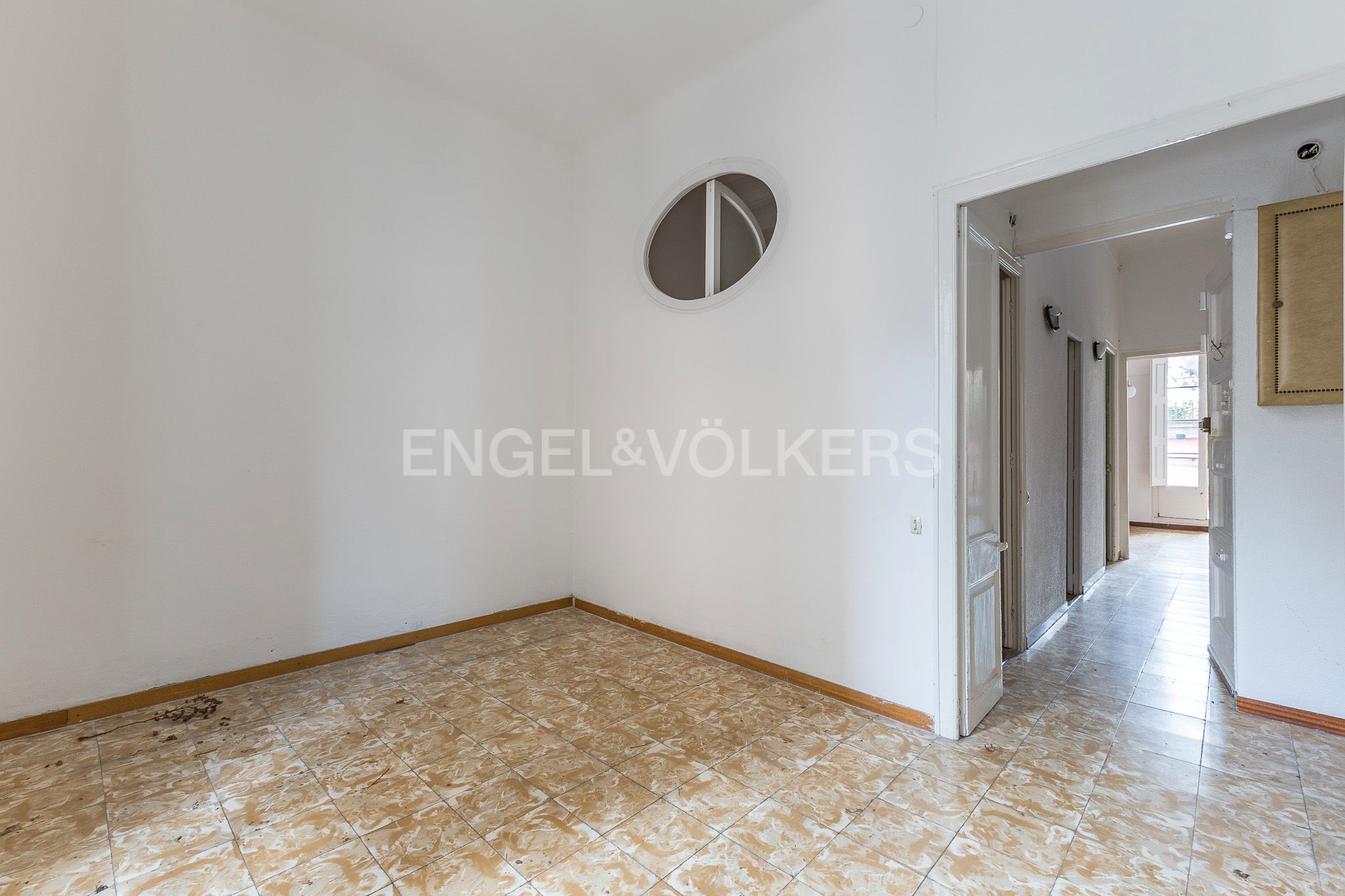 Apartment for sale in  Barcelona Capital  with Heating, Private garden and Terrace