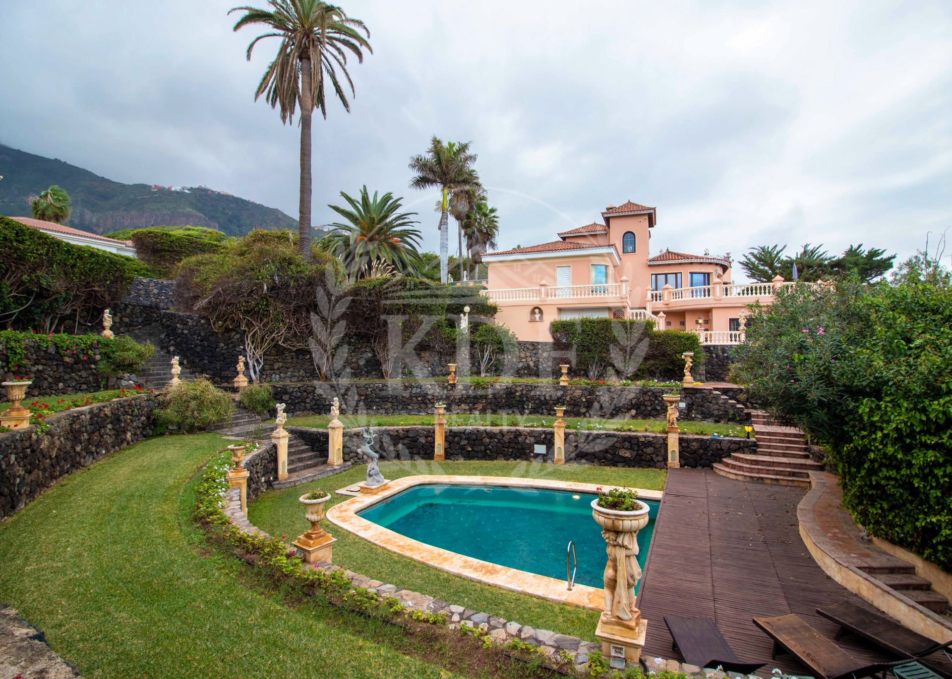 Garden of House or chalet for sale in Los Realejos  with Air Conditioner, Heating and Private garden