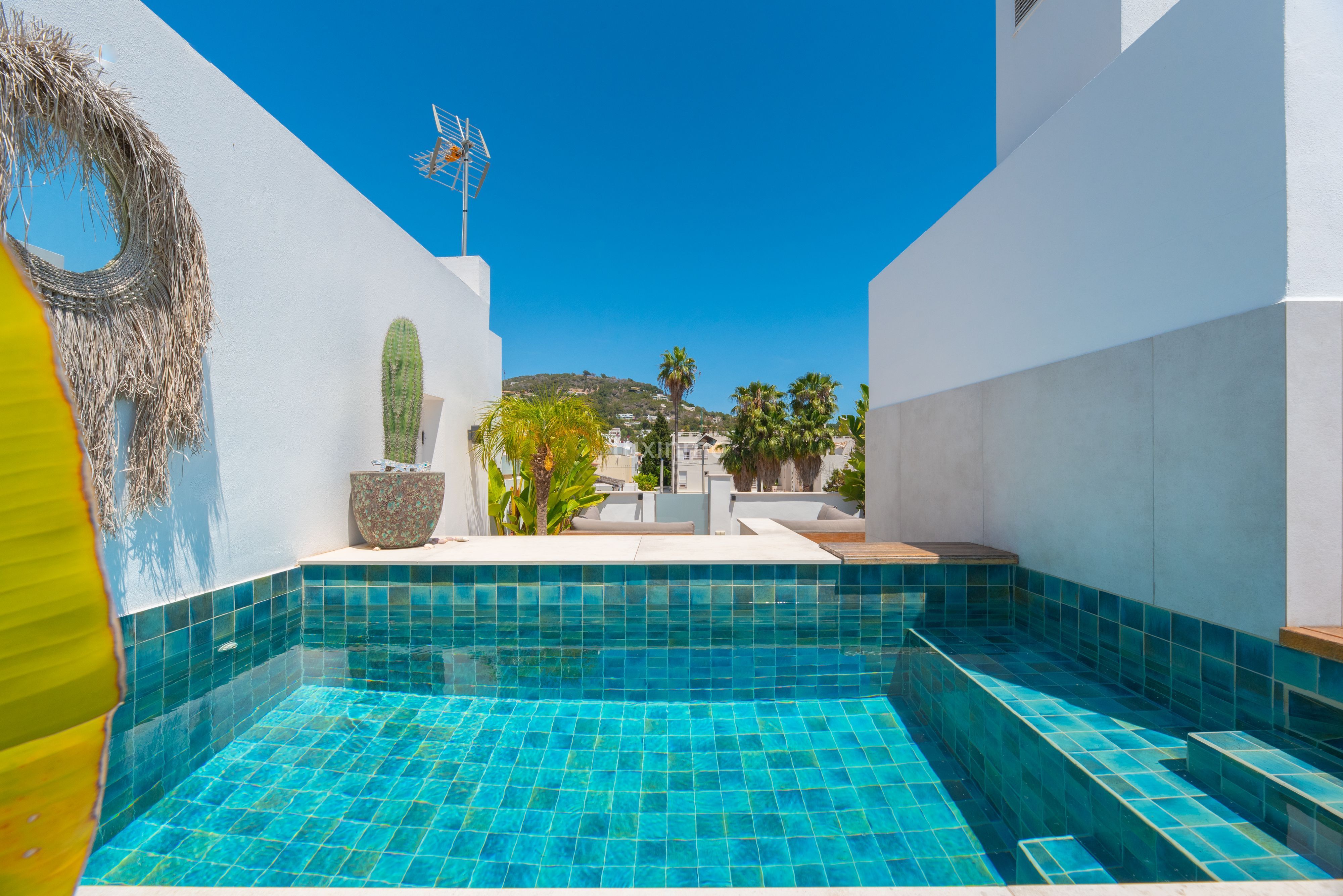 Swimming pool of Attic for sale in Santa Eulària des Riu  with Air Conditioner, Terrace and Storage room