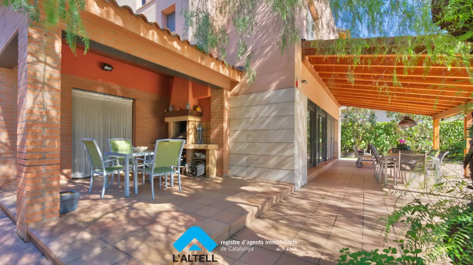 Terraza de Casa o chalet en venta en L'Ametlla del Vallès con Aire acondicionado, Calefacción y Jardín privado