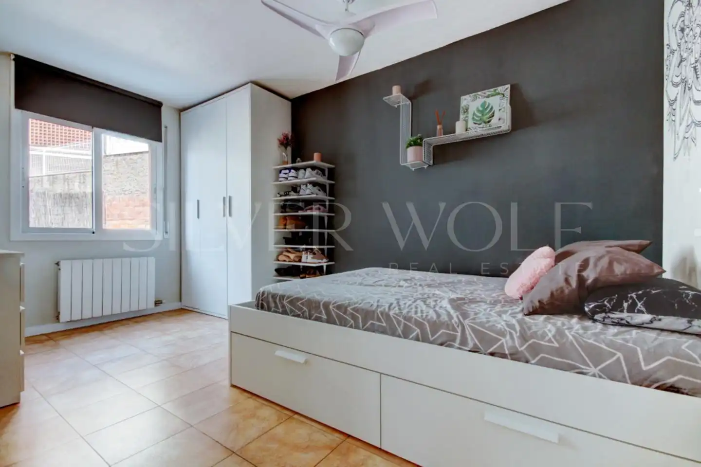 Habitación de Casa o chalet en venta en Molins de Rei con Aire acondicionado, Calefacción y Jardín privado