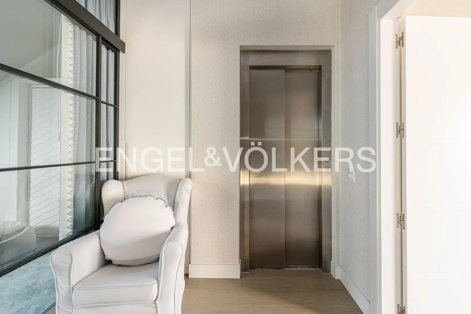 Casa adosada en venta en Pozuelo de Alarcón con Aire acondicionado, Calefacción y Jardín privado