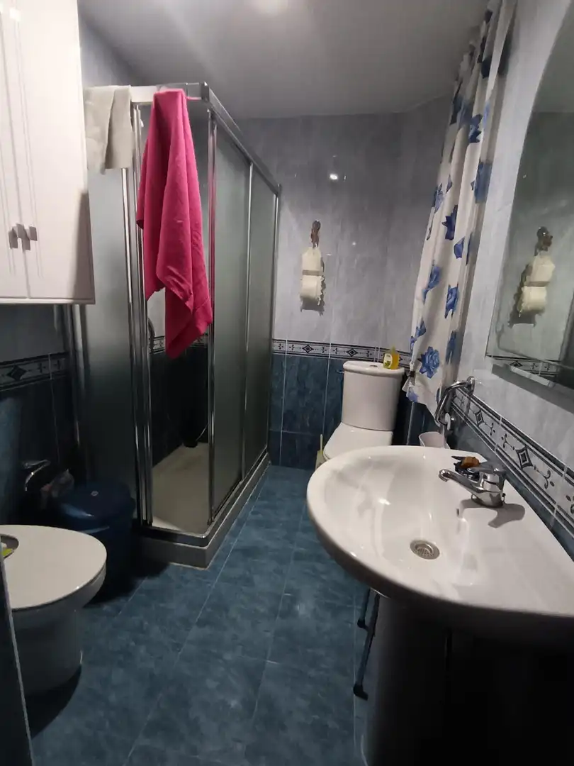 Bathroom of Buildings for sale in Ourense Capital 