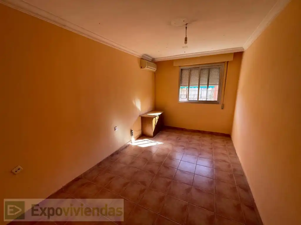Habitación de Piso en venta en Murcia