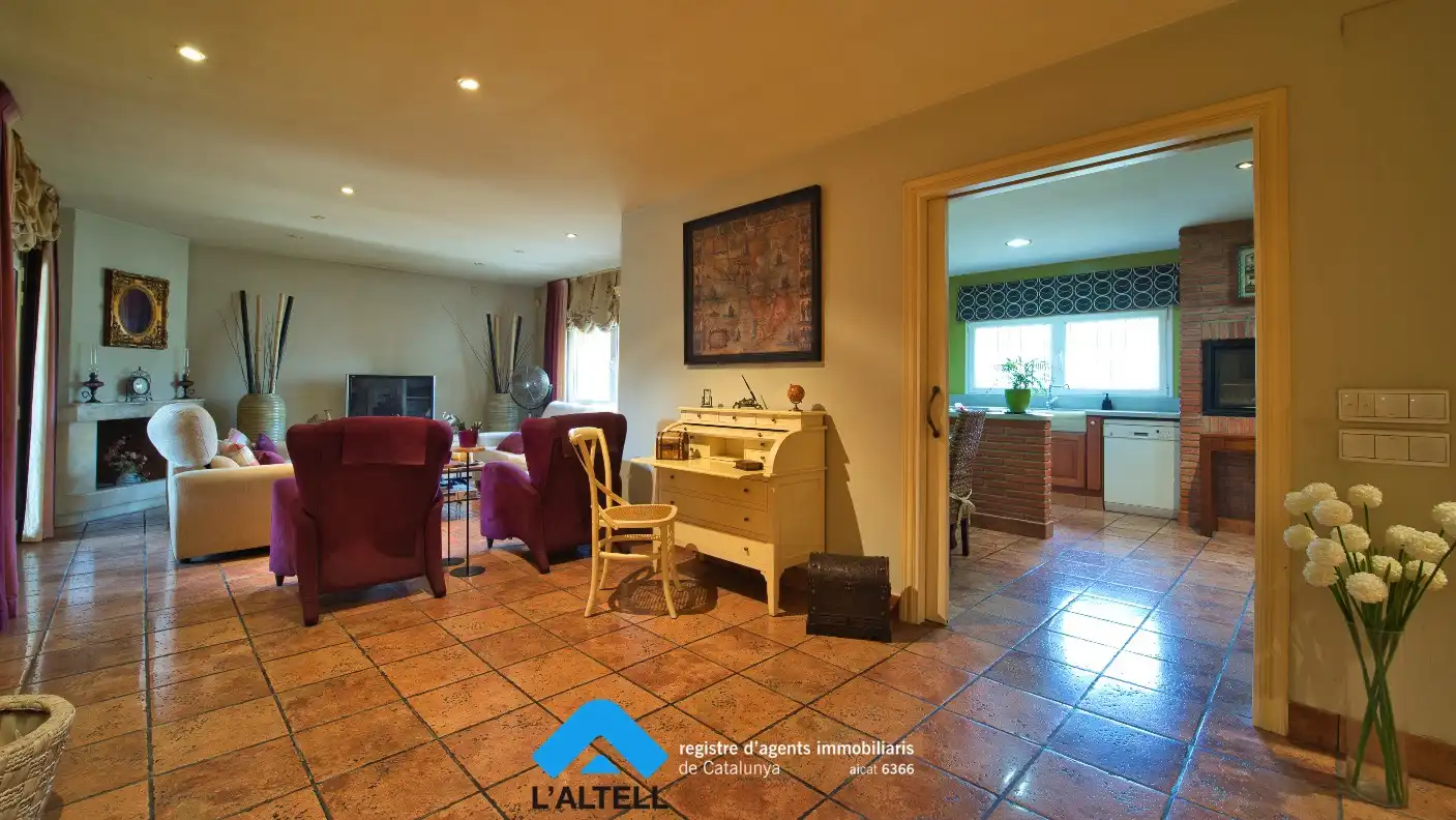 Exterior view of Houses for sale in L'Ametlla del Vallès  with Air Conditioner, Heating and Private garden