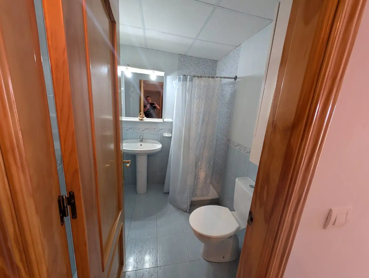 Badezimmer von Wohnung zum Verkauf in Alcaudete mit Klimaanlage, Möbliert und Waschmaschine