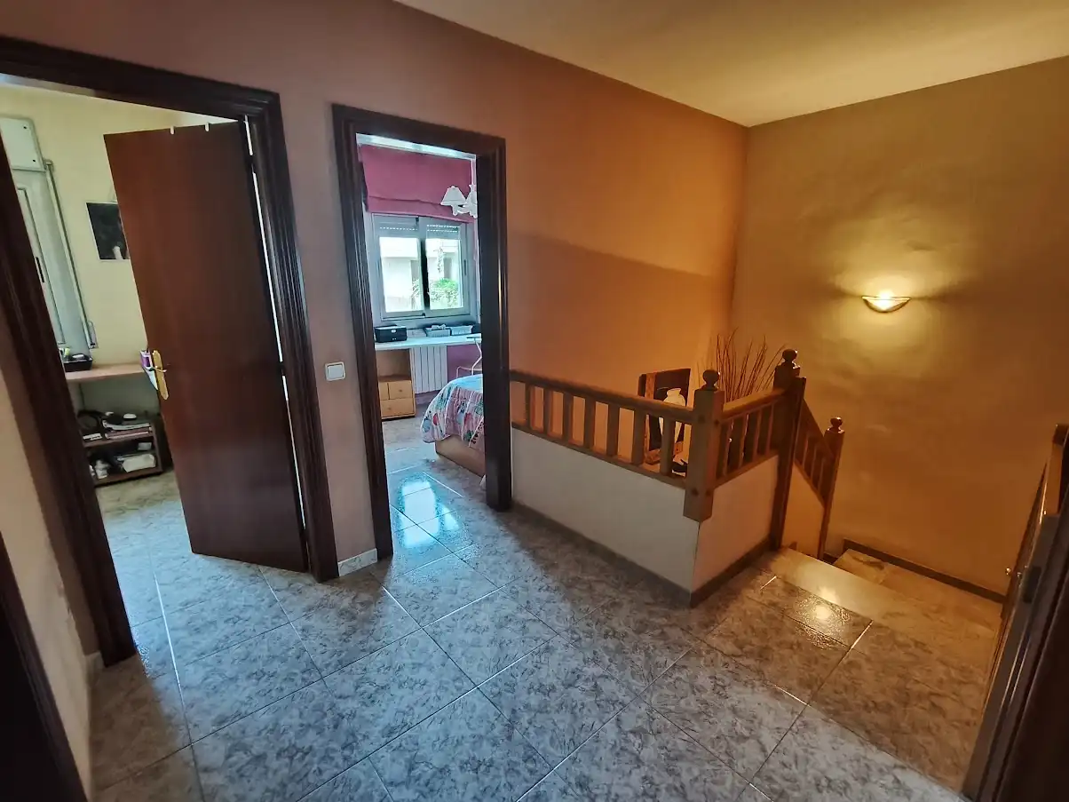 Houses for sale in Sils  with Air Conditioner, Heating and Private garden