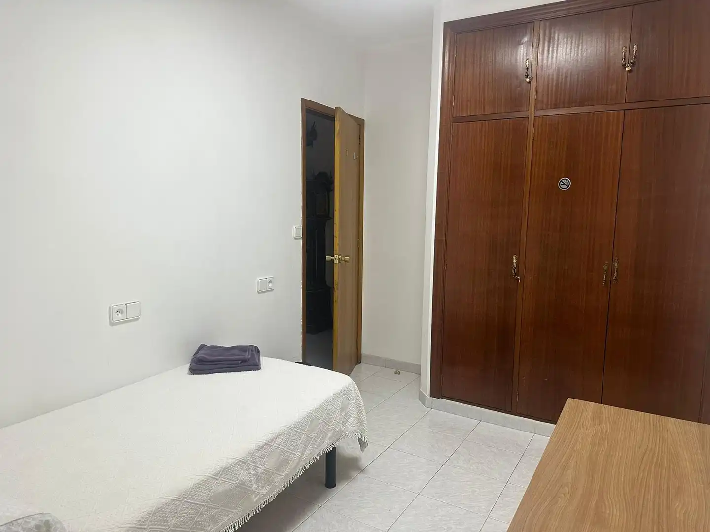 Schlafzimmer von Wohnung zur Miete in Pontevedra Capital  mit Heizung, Möbliert und Balkon