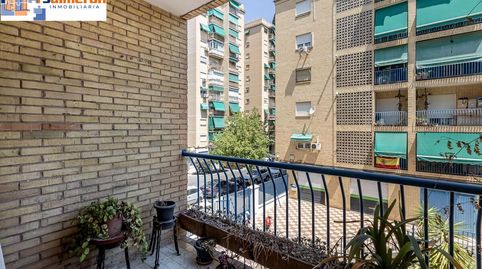 Foto 2 de Piso en venta en Cervantes, Granada Capital