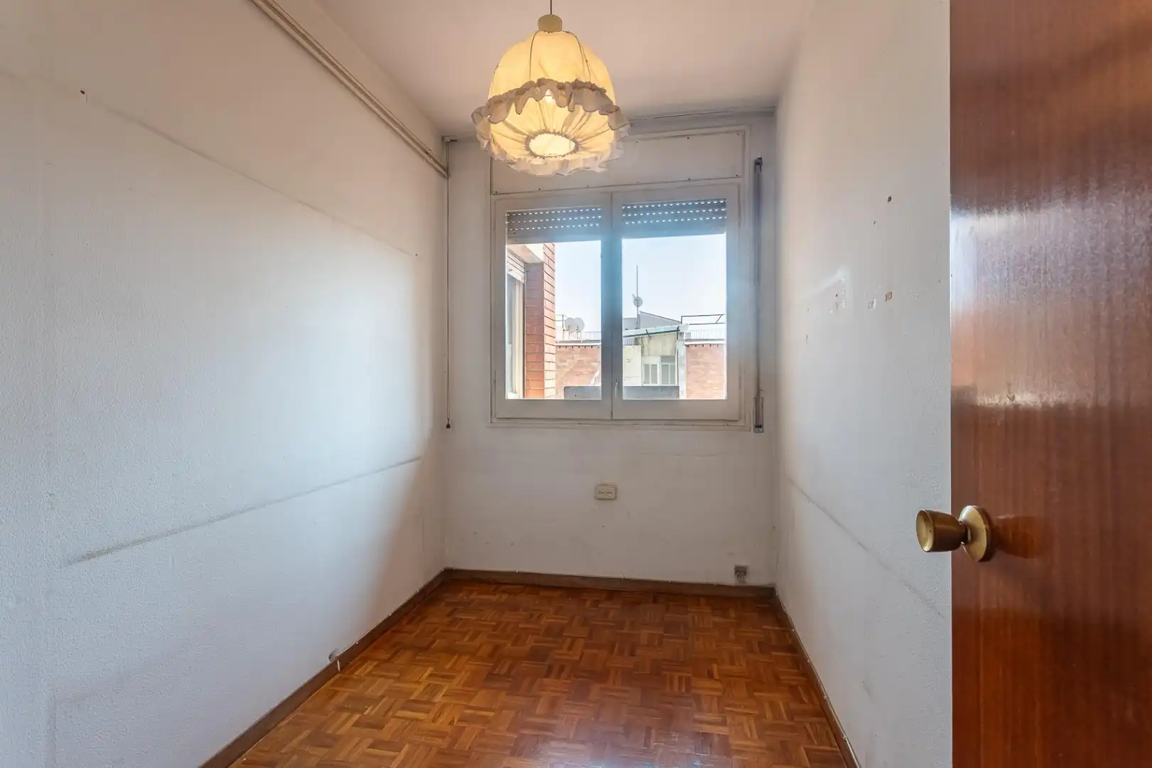 Habitación de Piso en venta en Barcelona con Calefacción, Parquet y Terraza