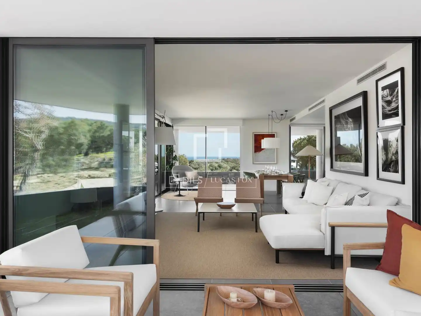 Living room of Flat for sale in Sotogrande  with Air Conditioner, Heating and Terrace