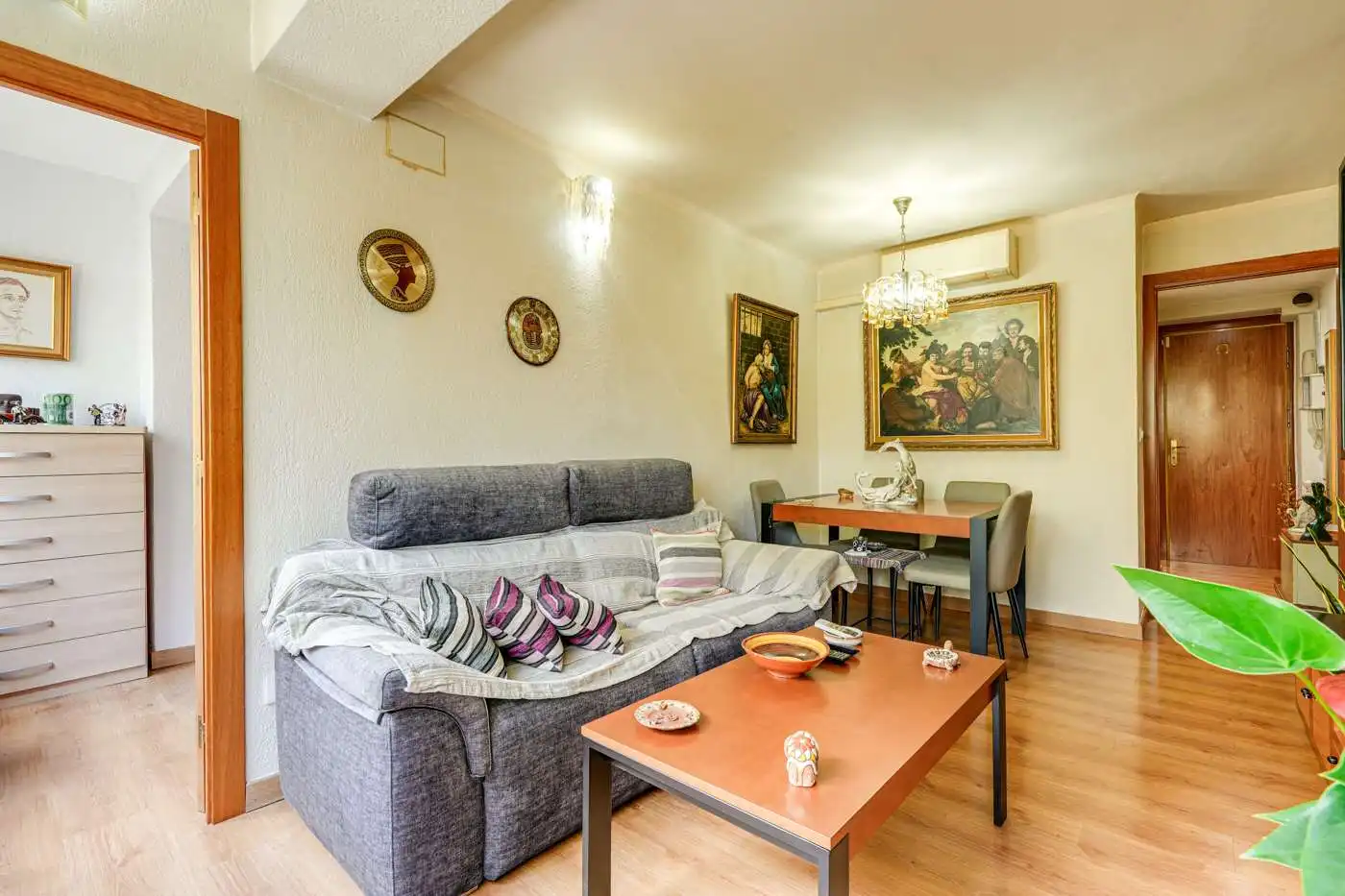 Living room of Flat for sale in Barcelona  with Furnished