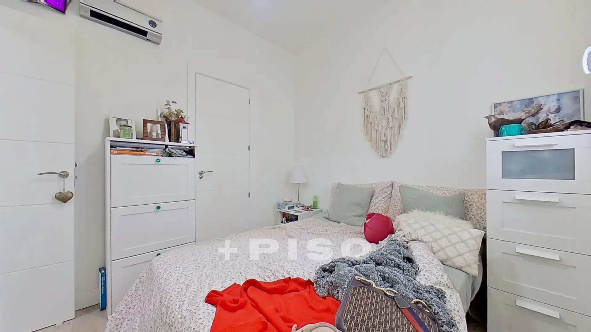 Schlafzimmer von Wohnung zum Verkauf in Madrid mit Heizung, Möbliert und Ofen