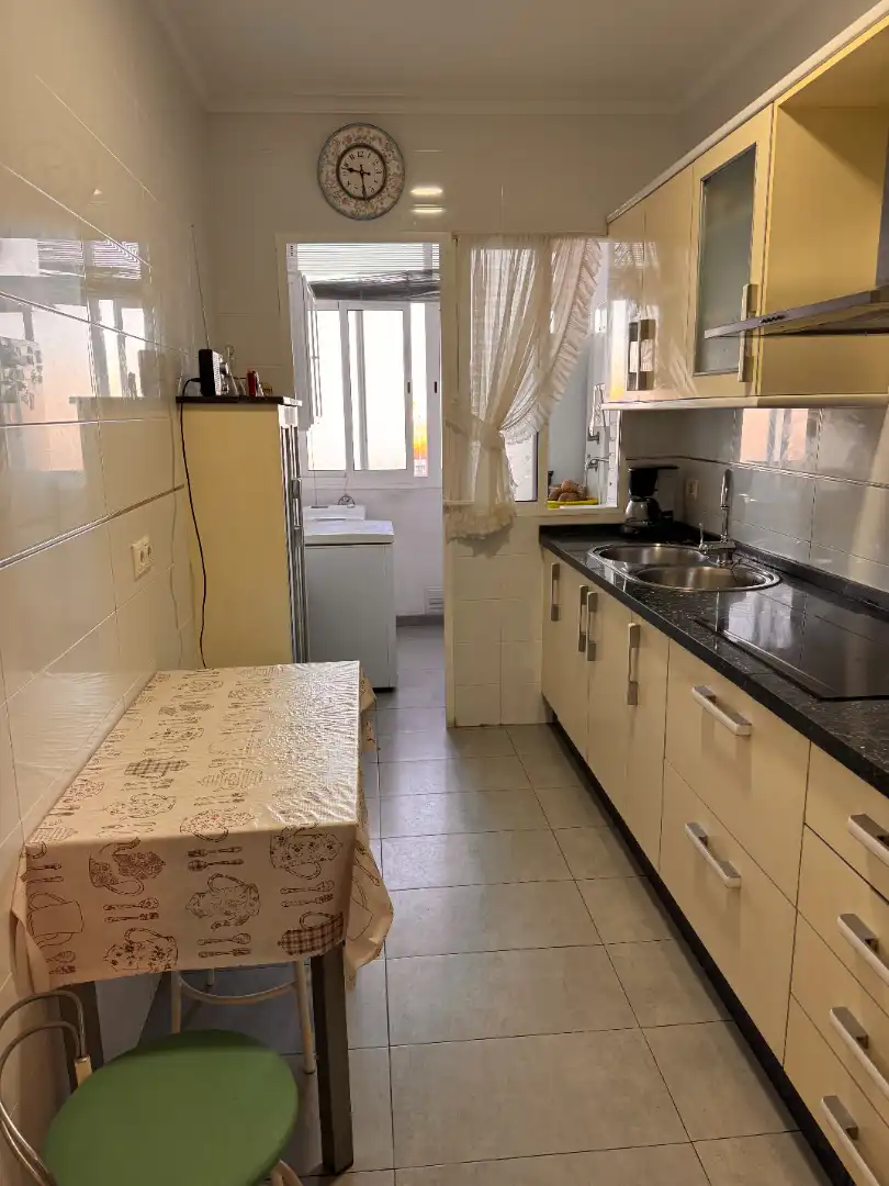 Cocina de Dúplex en venta en Cádiz con Terraza, Trastero y Amueblado