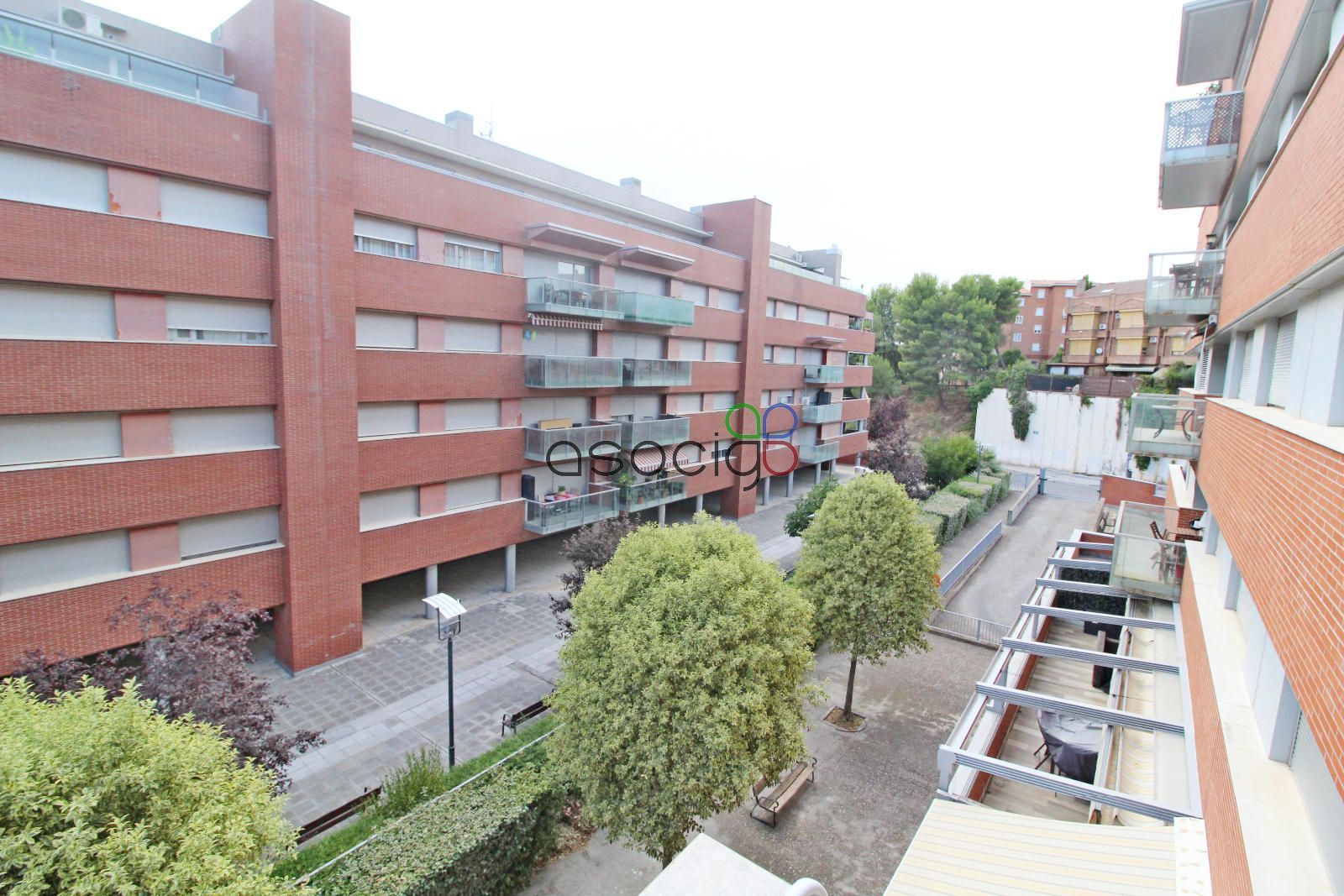 Vista exterior de Pis en venda en Guadalajara Capital amb Aire condicionat, Calefacció i Terrassa