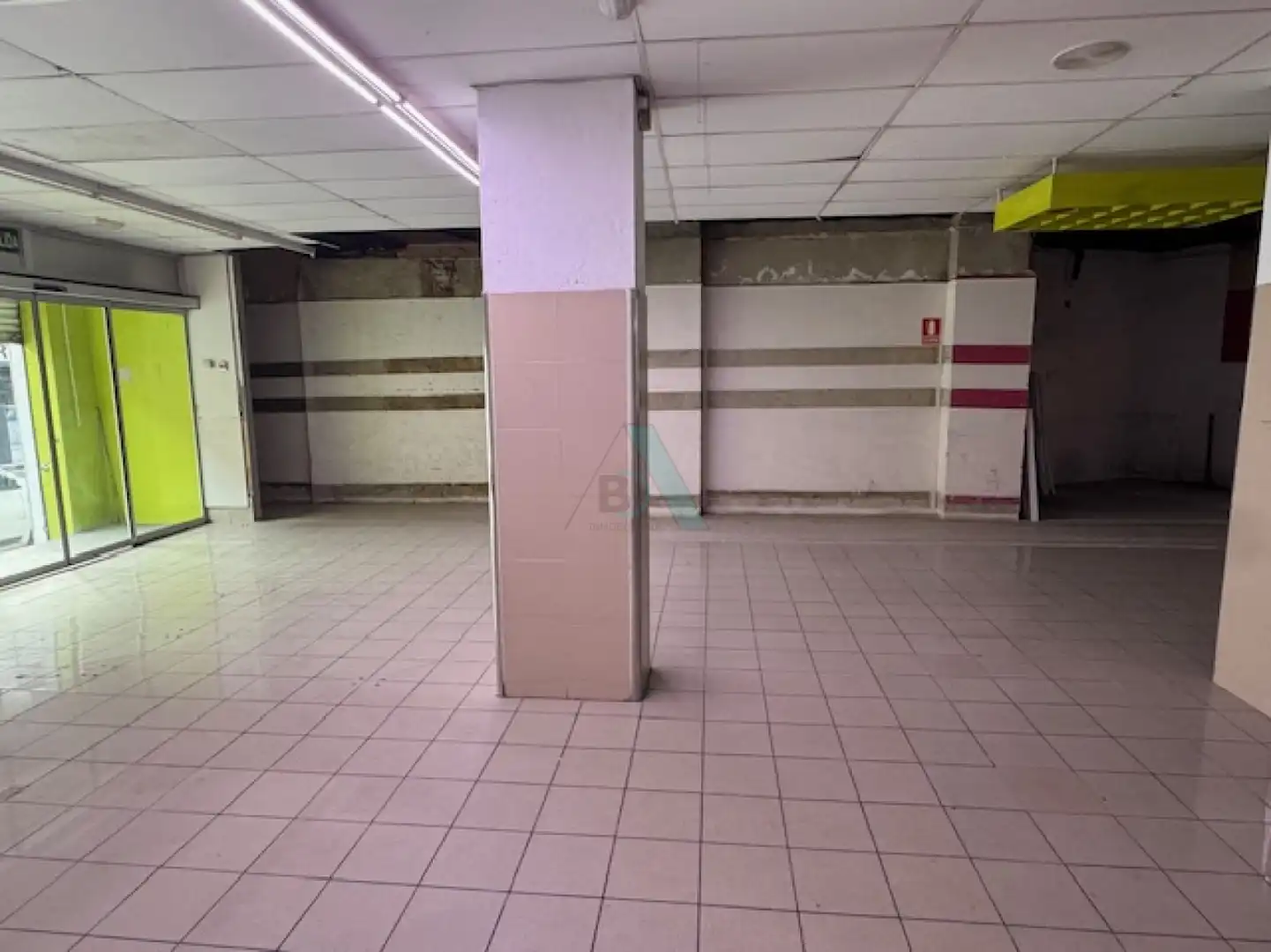Business premises to rent in Llanes - Román Romano, imagen 15