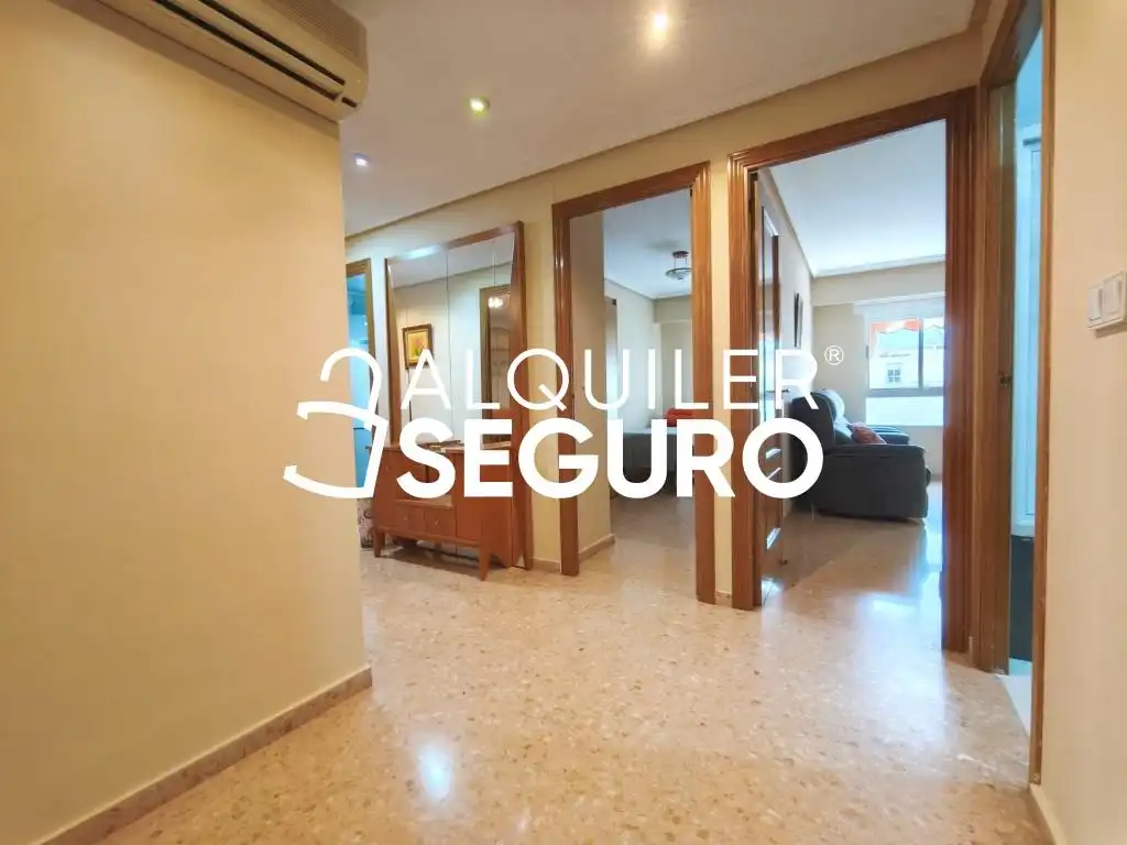 Piso de alquiler en Manuel Maciá Sempere, Altozano - Conde Lumiares