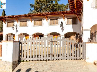 Villa avec piscine à vendre à Òrrius