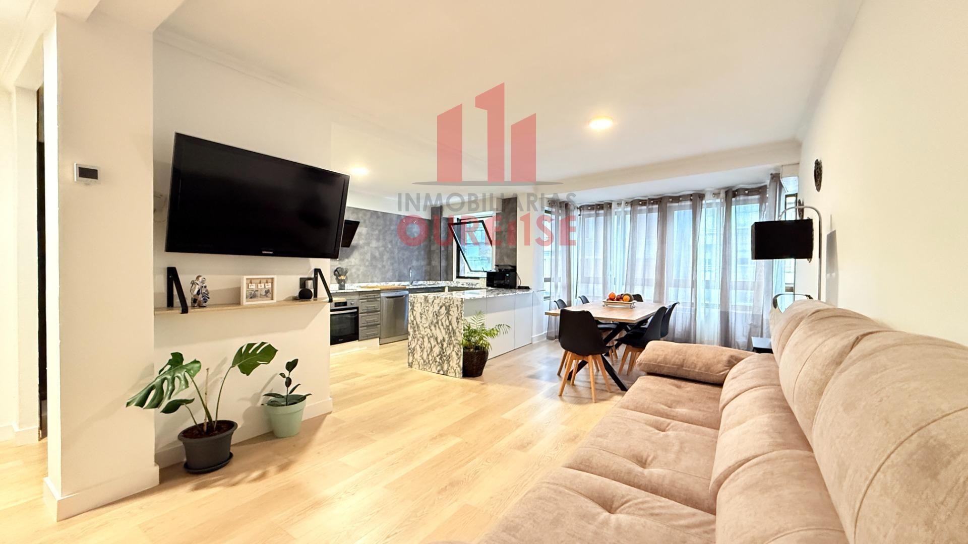 Vista exterior de Piso en venta en Ourense Capital  con Calefacción y Trastero