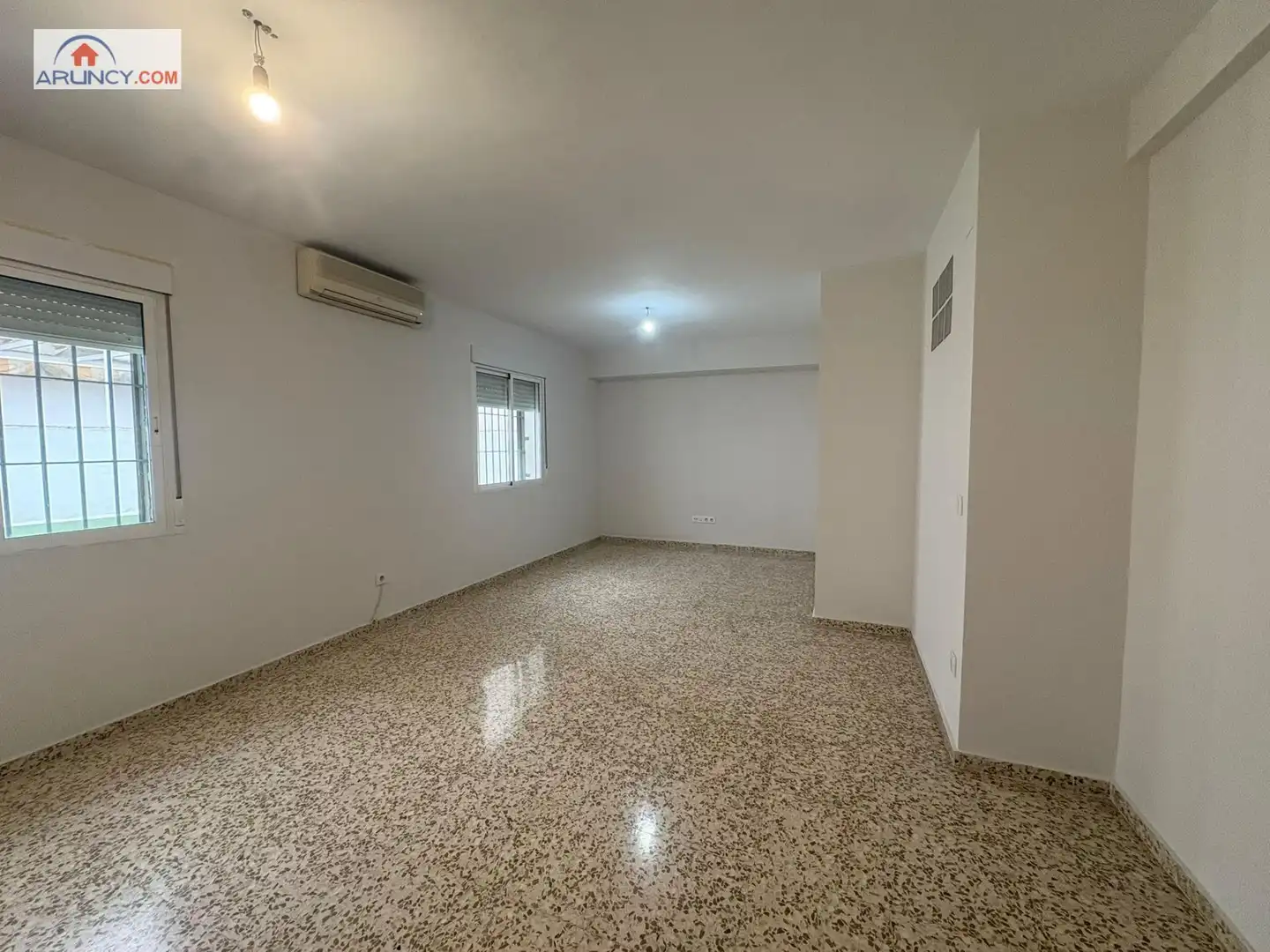 Piso de alquiler en Sevilla con Aire acondicionado y Balcón