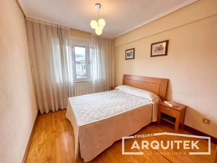 Habitación de Casa adosada en venta en Torrefarrera con Aire acondicionado, Calefacción y Jardín privado