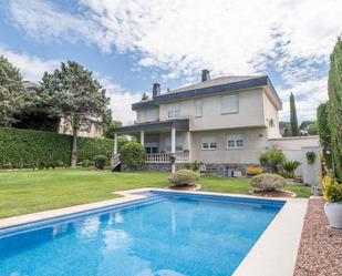 Garden of House or chalet for sale in  Zaragoza Capital  with Air Conditioner, Terrace and Swimming Pool