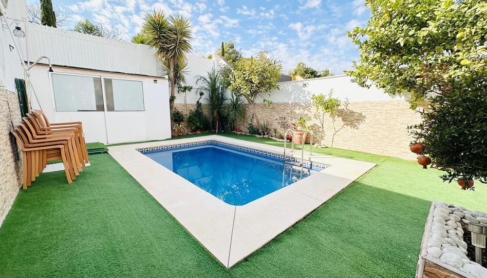 Foto 1 de Casa adosada en venta en Calle Calle Irlanda, 11, Distrito Zeta - Recinto Ferial Cortijo de Torres, Málaga