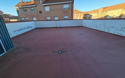 Terrassa de Pis en venda en San Andrés del Rabanedo amb Calefacció, Terrassa i Balcó