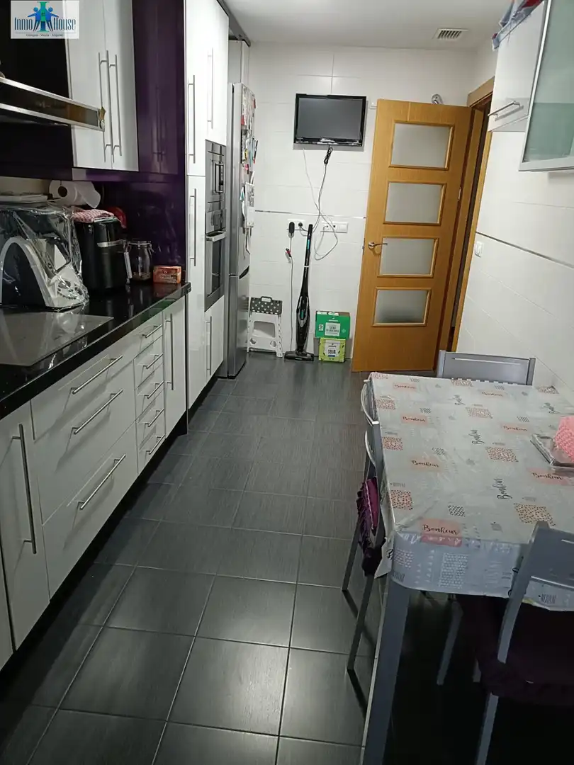 Kitchen of Flat for sale in Albacete  with Air Conditioner, Heating and Storage room