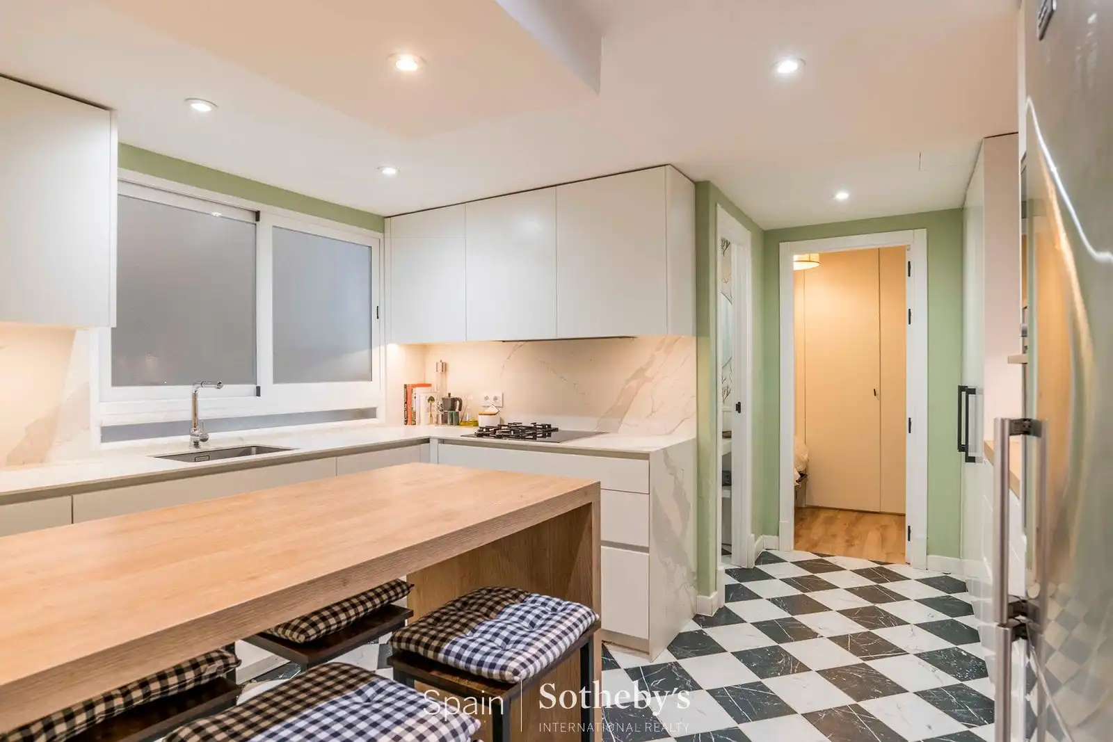 Kitchen of Apartments for rent in Madrid  with Air Conditioner, Heating and Terrace
