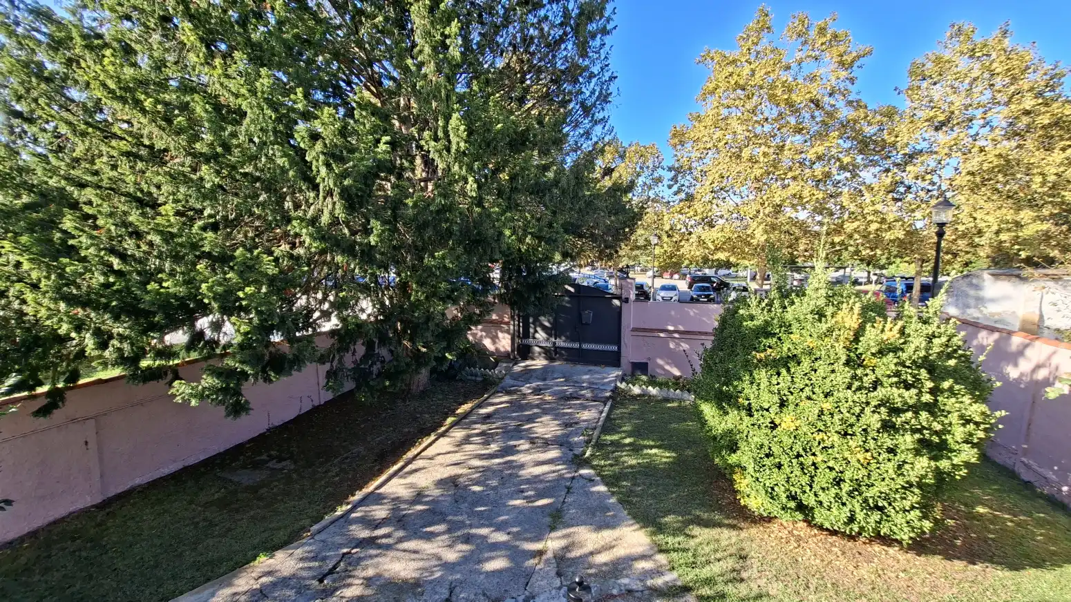 Vista exterior de Casa o chalet de alquiler en Gijón  con Calefacción, Jardín privado y Parquet